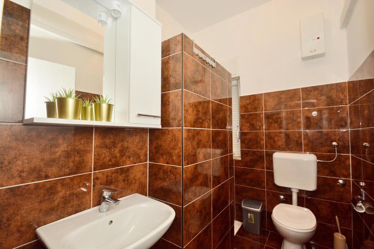 Guesthouse Kamen Kuća Podstrana Extérieur photo